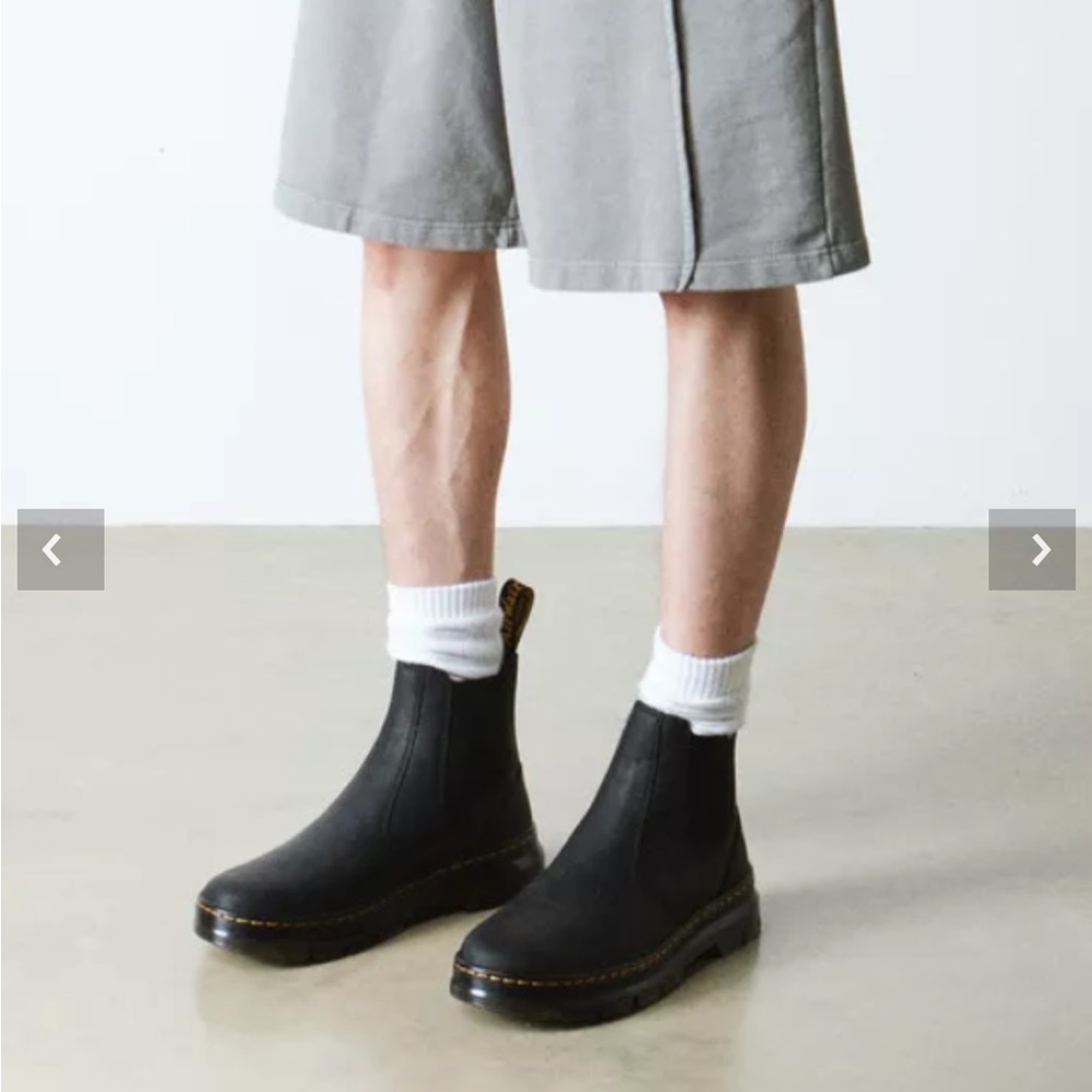 Dr Martens Chelsea Boots Womens Size 7M Embury Black Wyoming Leather (Fits Sz 8)